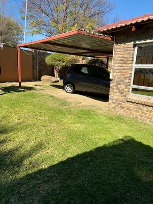 Cottage For Rent in Vorna Valley, Midrand