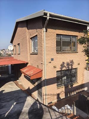 House For Sale in Westcliff, Chatsworth